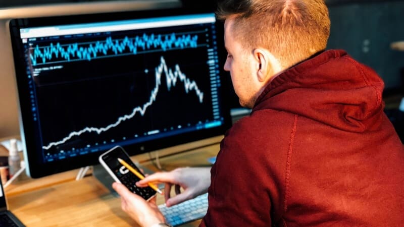 Effondrement du Bitcoin : rien ne va plus dans le monde des cryptomonnaies
